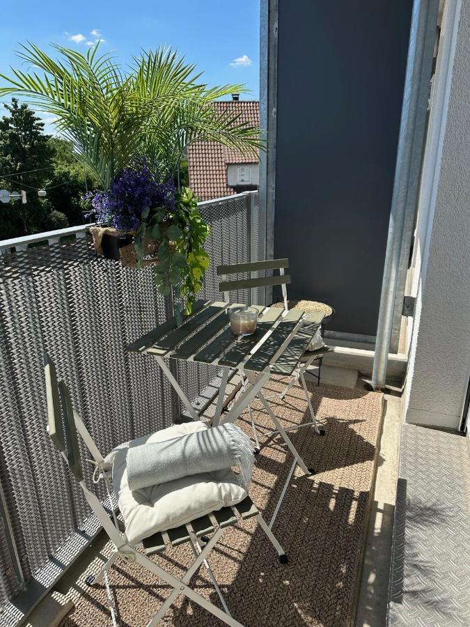 Stilvolles Und Modernes Appartement Mit Sonnigem Balkon In Flughafen- Und Messenaehe 31 Leinfelden-Echterdingen Exterior foto
