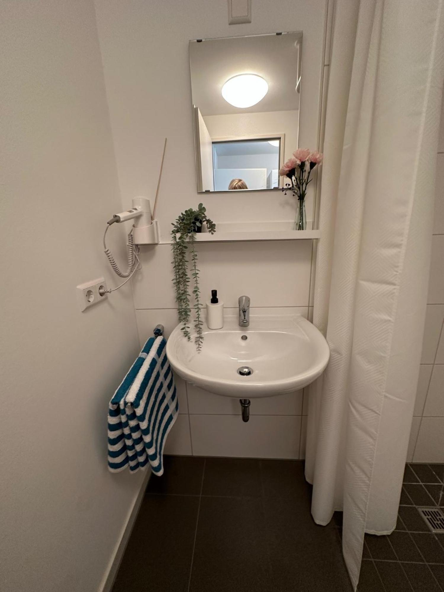 Stilvolles Und Modernes Appartement Mit Sonnigem Balkon In Flughafen- Und Messenaehe 31 Leinfelden-Echterdingen Exterior foto
